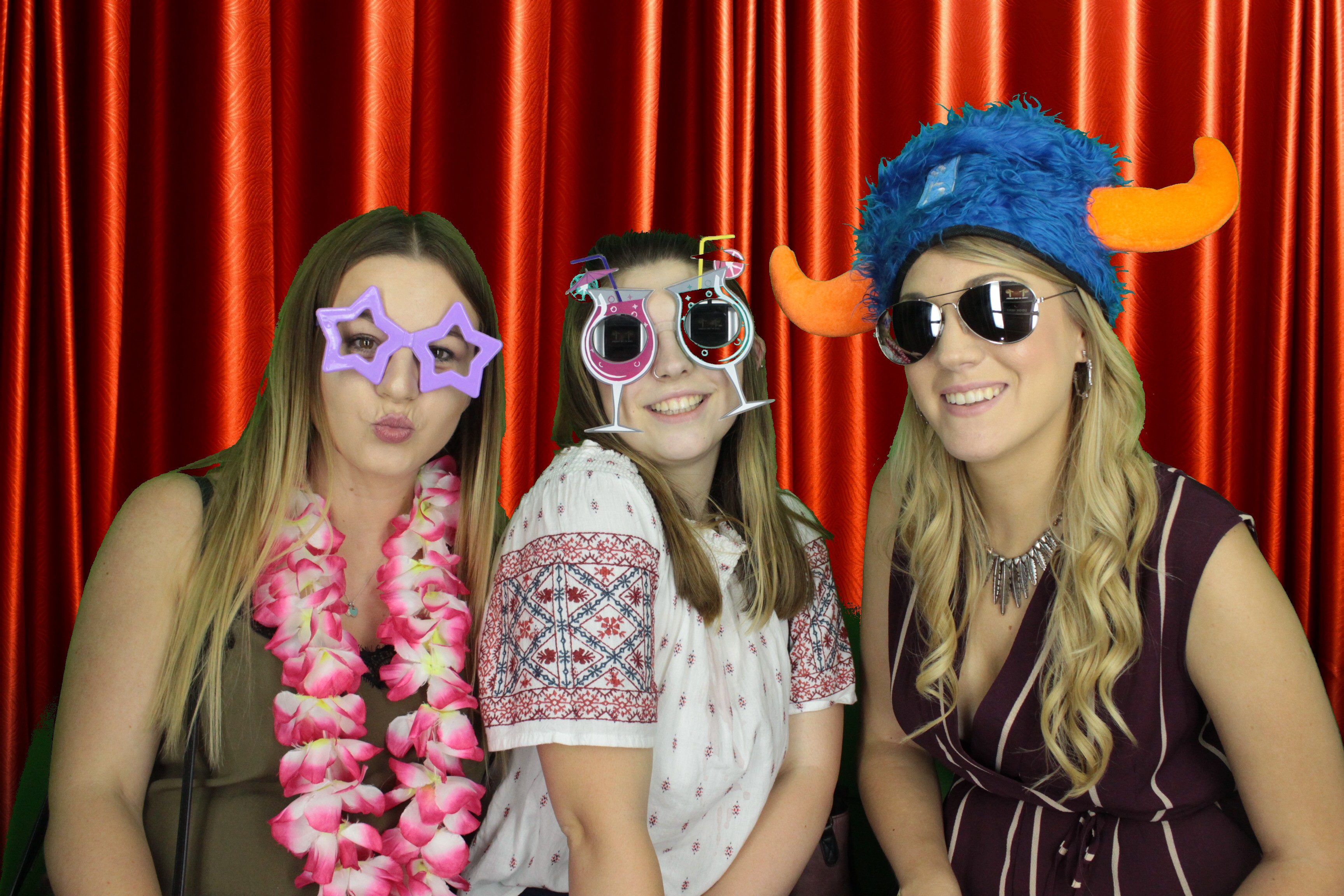 Scott & Tammy's Wedding | View more photos from the event at gallery.myphotoboothexperience.co.uk/u/MyPhotoBoothExperienceLtd/Scott-Tammys-Wedding